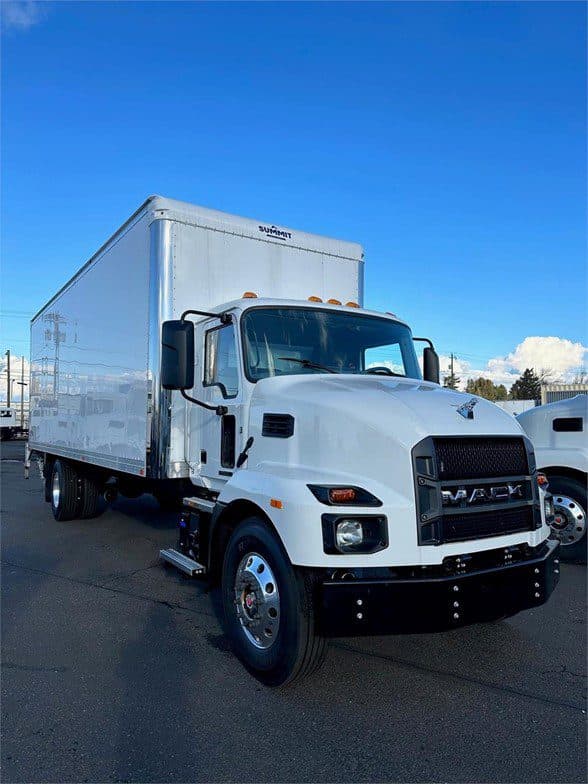 Photo of 2024 MACK MD6