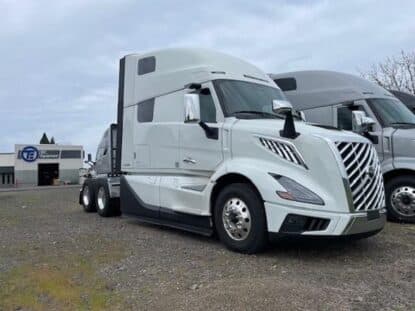 2027 VOLVO VNL64T860 VE1317